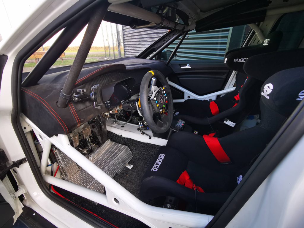 Volkswagen Motorsport Golf GTI TCR SEQ (2019) img 2